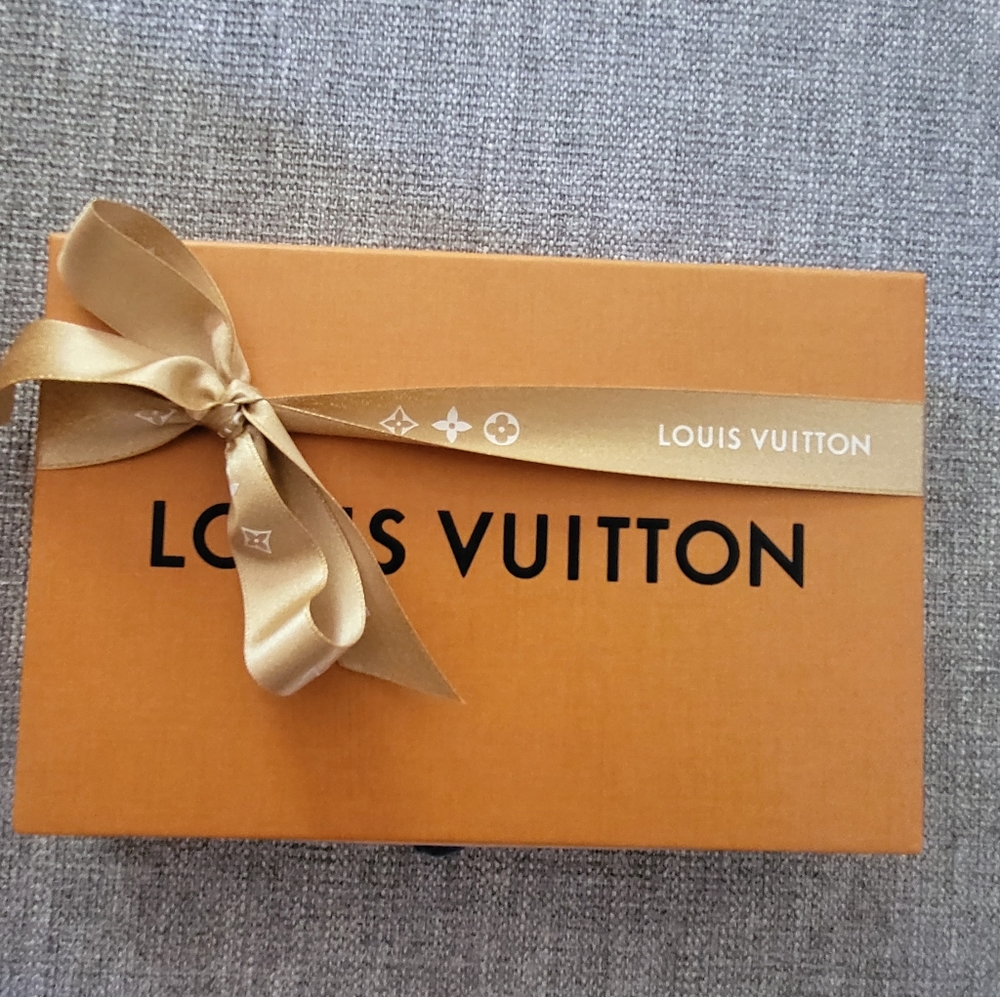 LOUIS VUITTON wallet
